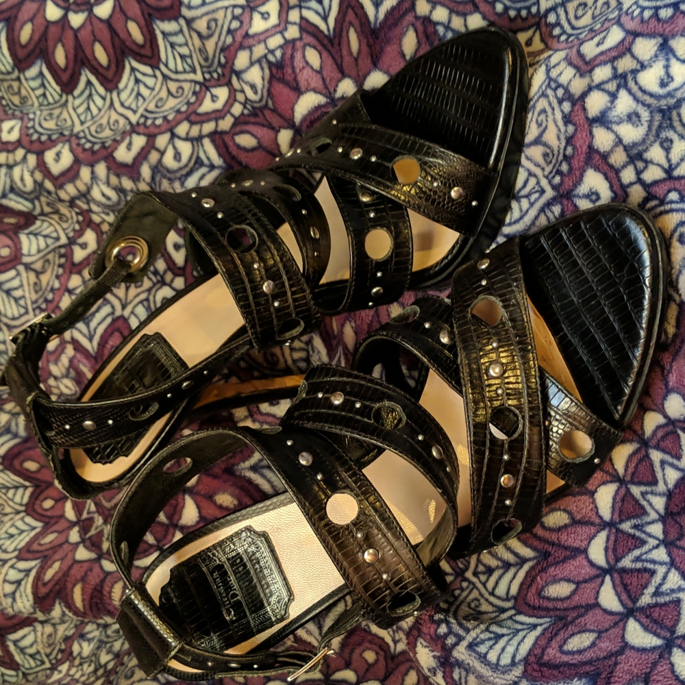 🕷️ Authentic Christian Dior leather heels🕷️ - Picture 2 of 8